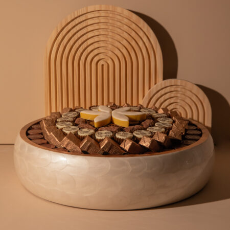 Bol Ivoire avec 1kg300g de chocolats