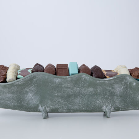 Corbeille longue Sauge avec 1Kg250g de chocolats