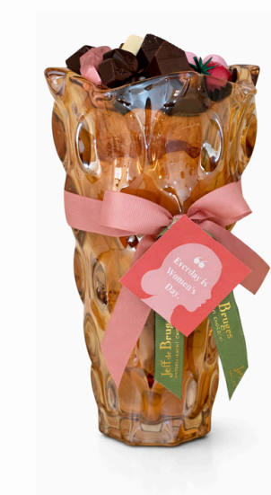 Vase en Verre Relief (Couleurs disponibles : Ambre et vert) avec 250g du chocolat – Image 2